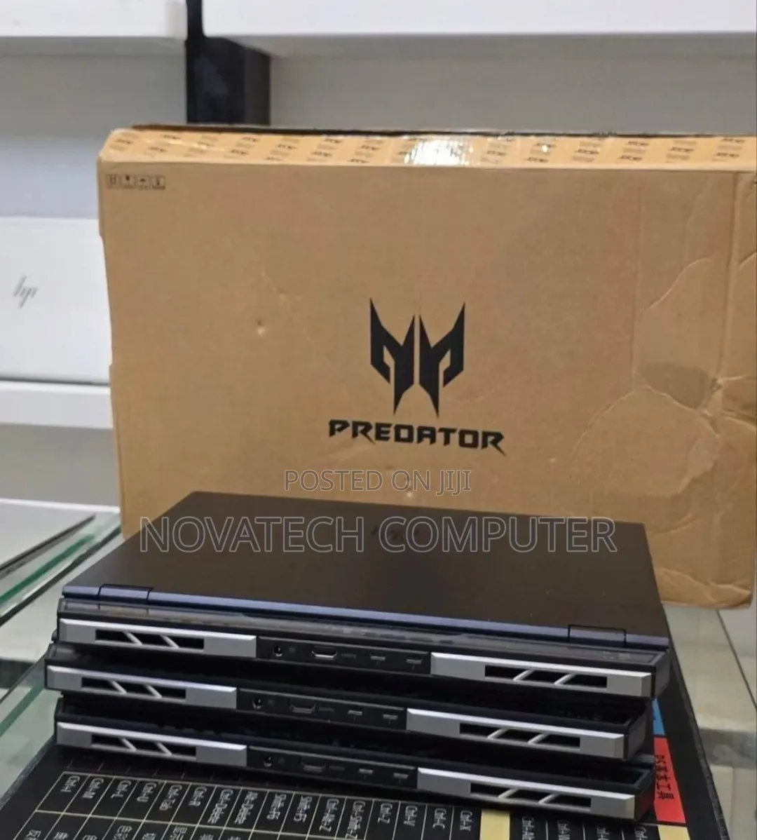 New Laptop Acer Predator Helios 16 16GB Intel Core i9 SSD 1T
