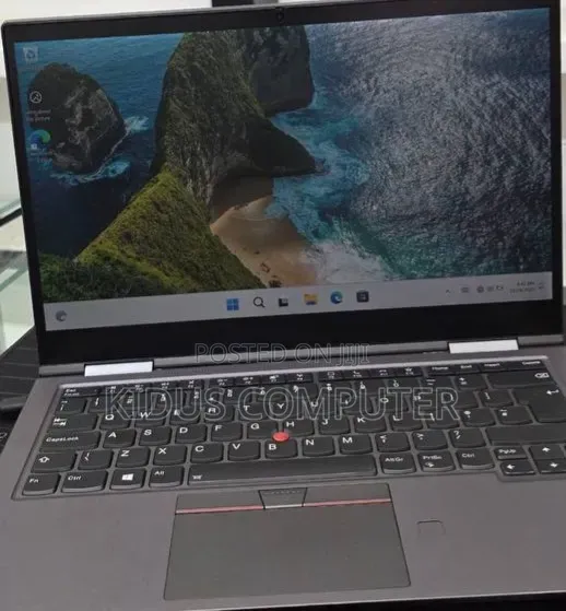 New Laptop Lenovo ThinkPad X1 Yoga 16GB Intel Core i7 SSD 512GB