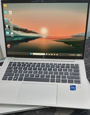 New Laptop HP EliteBook 840 G10 16GB Intel Core i7 SSD 512GB