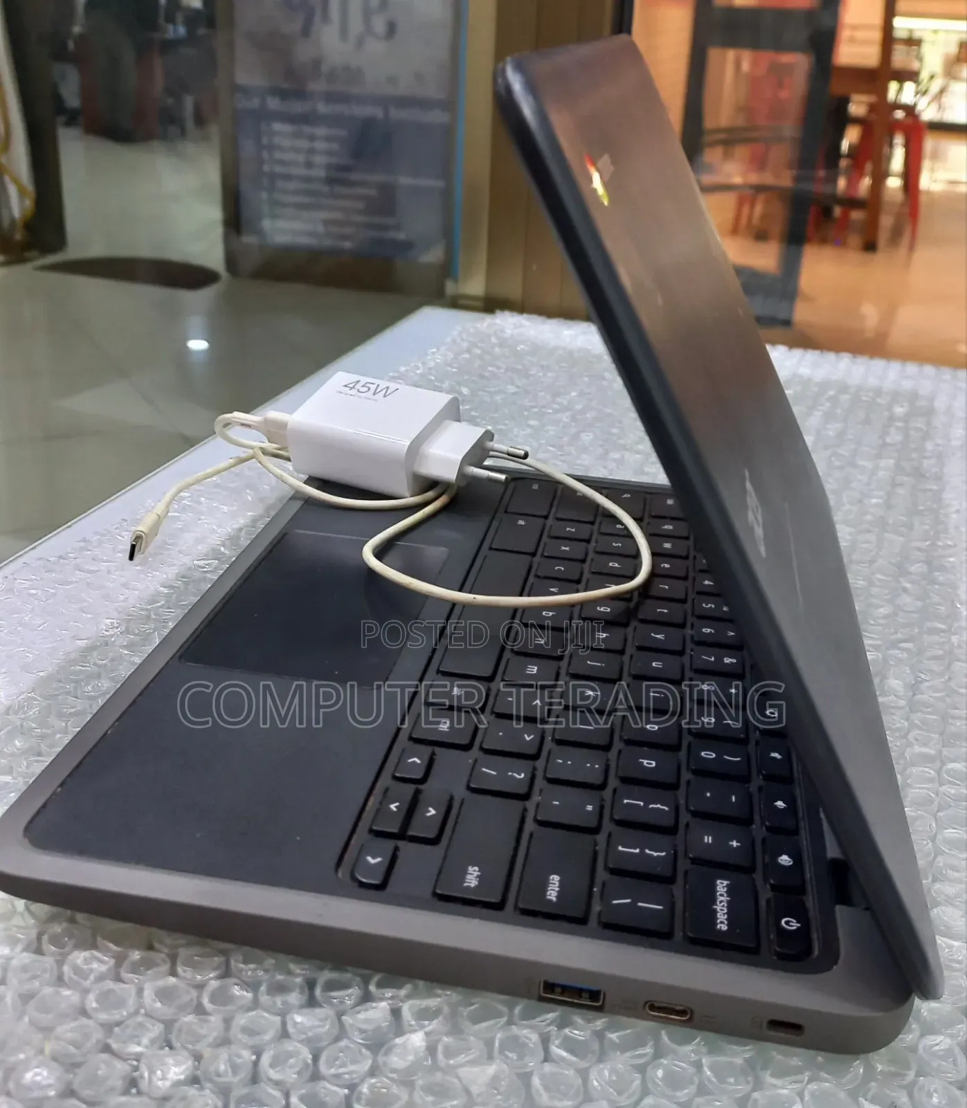 New Laptop Acer Chromebook Spin 512 4GB Intel Xeon SSD 32GB