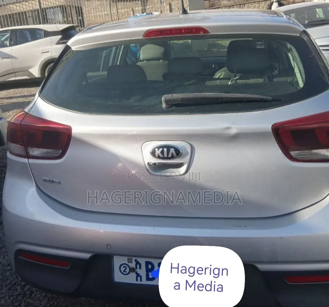 Kia Rio 2018 Silver
