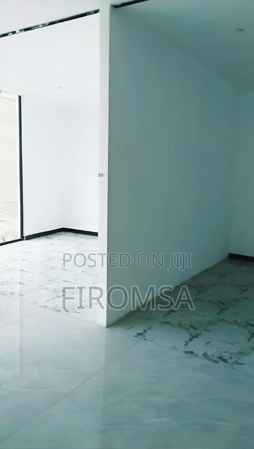 Commercial Spaces Shop Ready for Rent