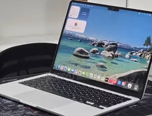 New Laptop Apple MacBook Air 2024 M3 16GB Apple M3 SSD 256GB