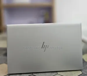 New Laptop HP ZBook Firefly G8 16GB Intel Core i7 SSD 512GB