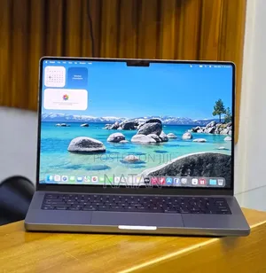 New Laptop Apple MacBook Pro 2020 M1 16GB Apple M1 Pro SSD 512GB