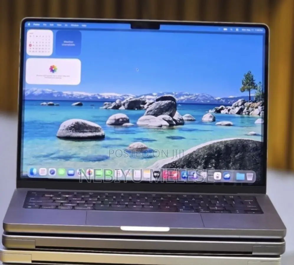 New Laptop Apple MacBook Pro 2021 M1 32GB Apple M1 Pro SSD 512GB