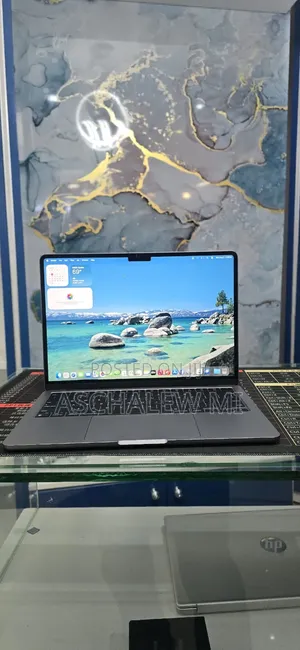 New Laptop Apple MacBook Air 2022 M2 16GB Apple M2 SSD 512GB
