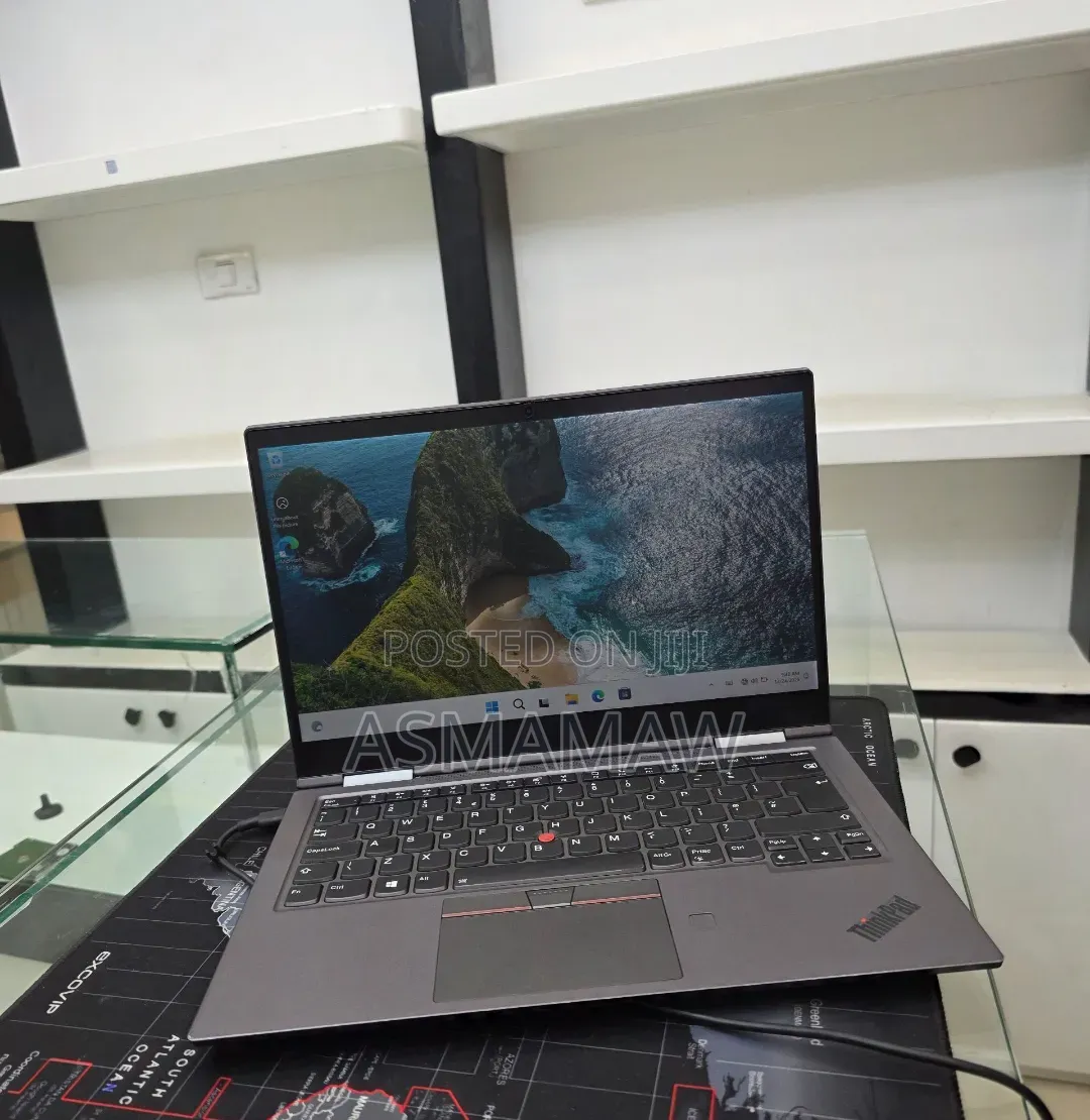 New Laptop Lenovo ThinkPad X1 Yoga 16GB Intel Core i7 SSD 512GB