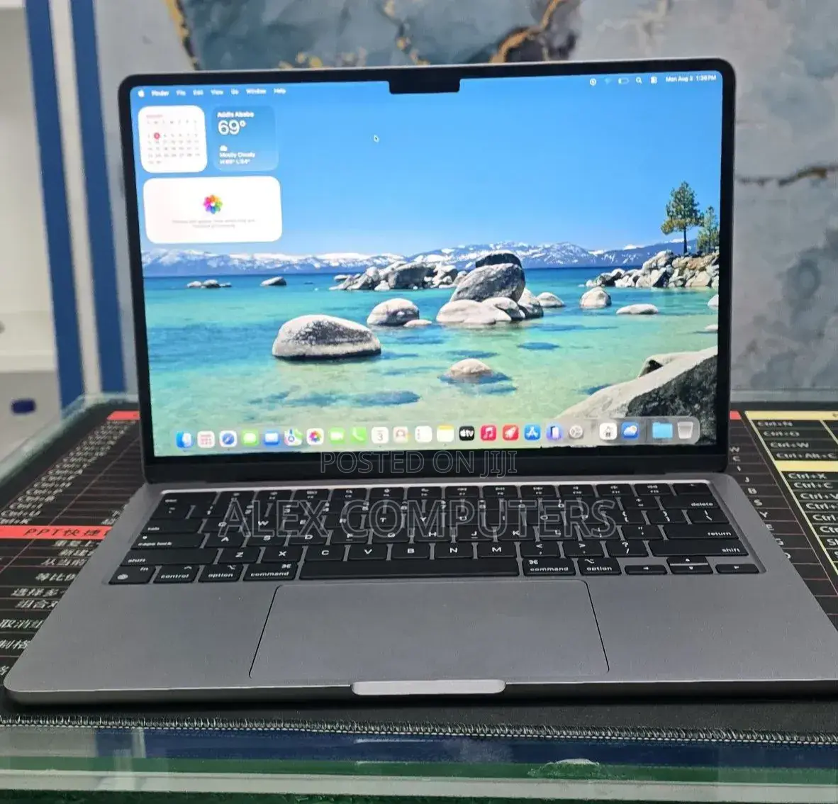 New Laptop Apple MacBook 16GB Apple M2 SSD 512GB