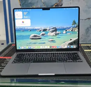 New Laptop Apple MacBook 16GB Apple M2 SSD 512GB