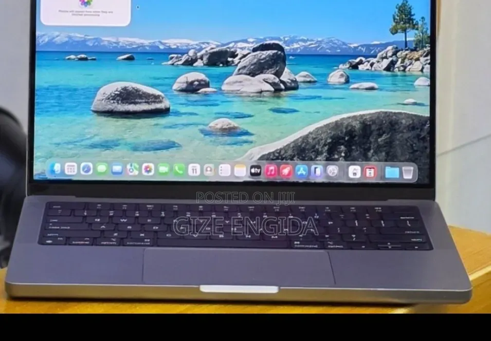 New Laptop Apple MacBook Pro 2021 M1 16GB Apple M1 Pro SSD 512GB