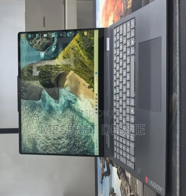 New Laptop Lenovo ThinkPad Yoga 370 16GB Intel Core Ultra 5 SSD 512GB