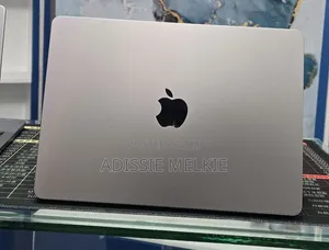 New Laptop Apple MacBook Air 2022 M2 16GB Apple M2 SSD 512GB