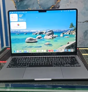New Laptop Apple MacBook Air 2022 M2 16GB Apple M2 SSD 512GB