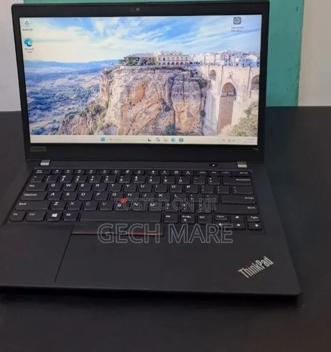 New Laptop Lenovo ThinkPad T14 16GB Intel Core i7 SSD 512GB