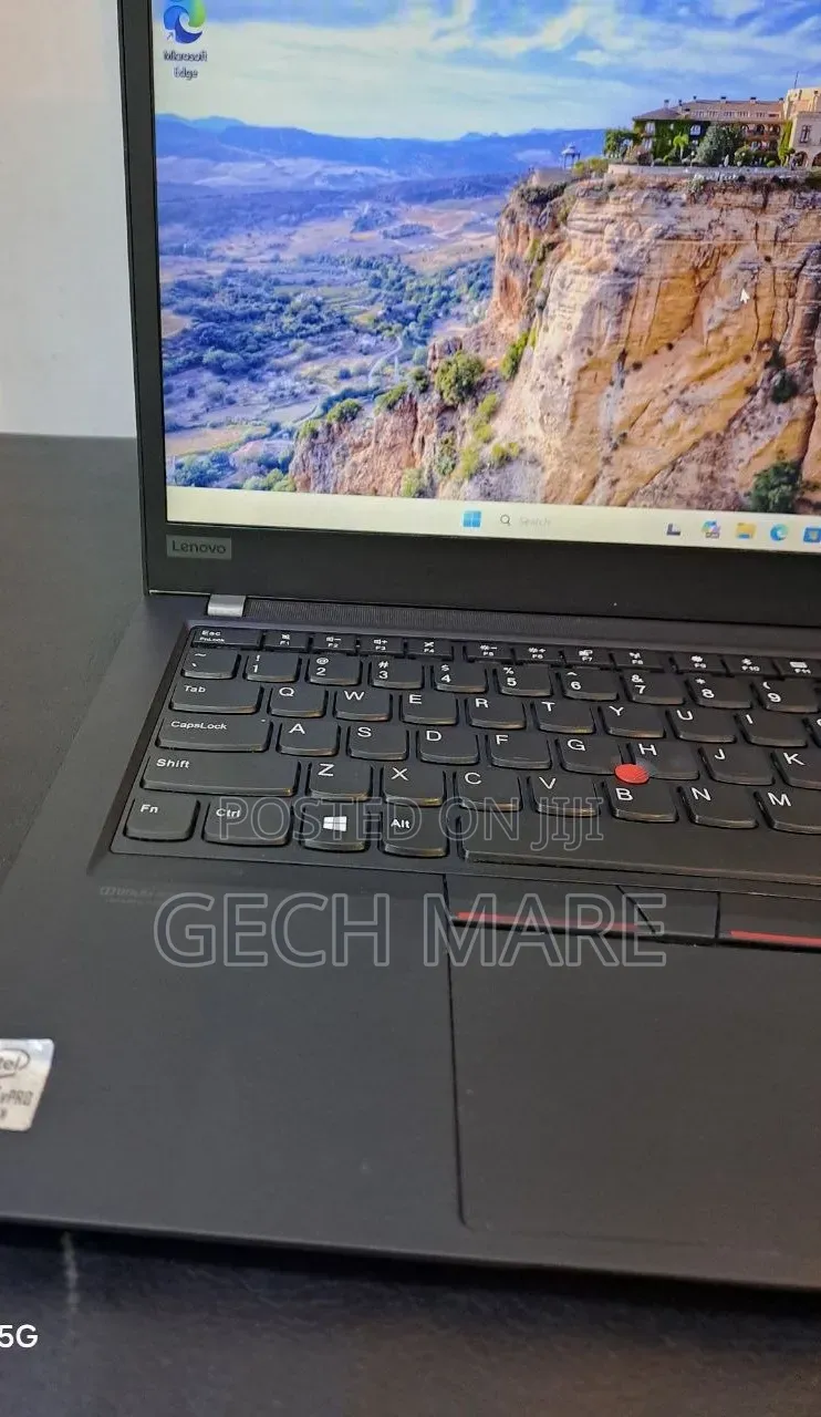 New Laptop Lenovo ThinkPad T14 16GB Intel Core i7 SSD 512GB