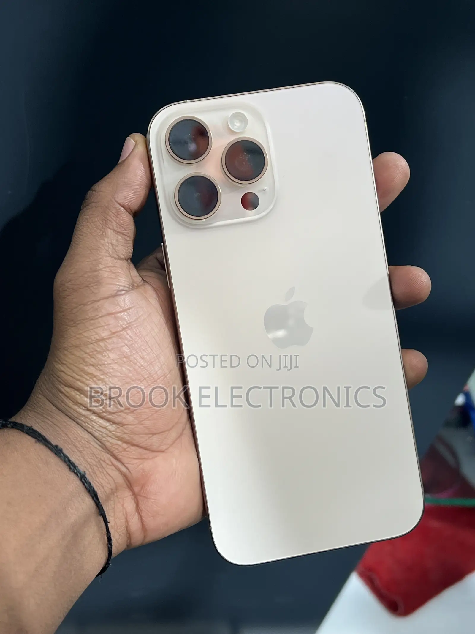 Apple iPhone 16 Pro Max 256 GB Gold