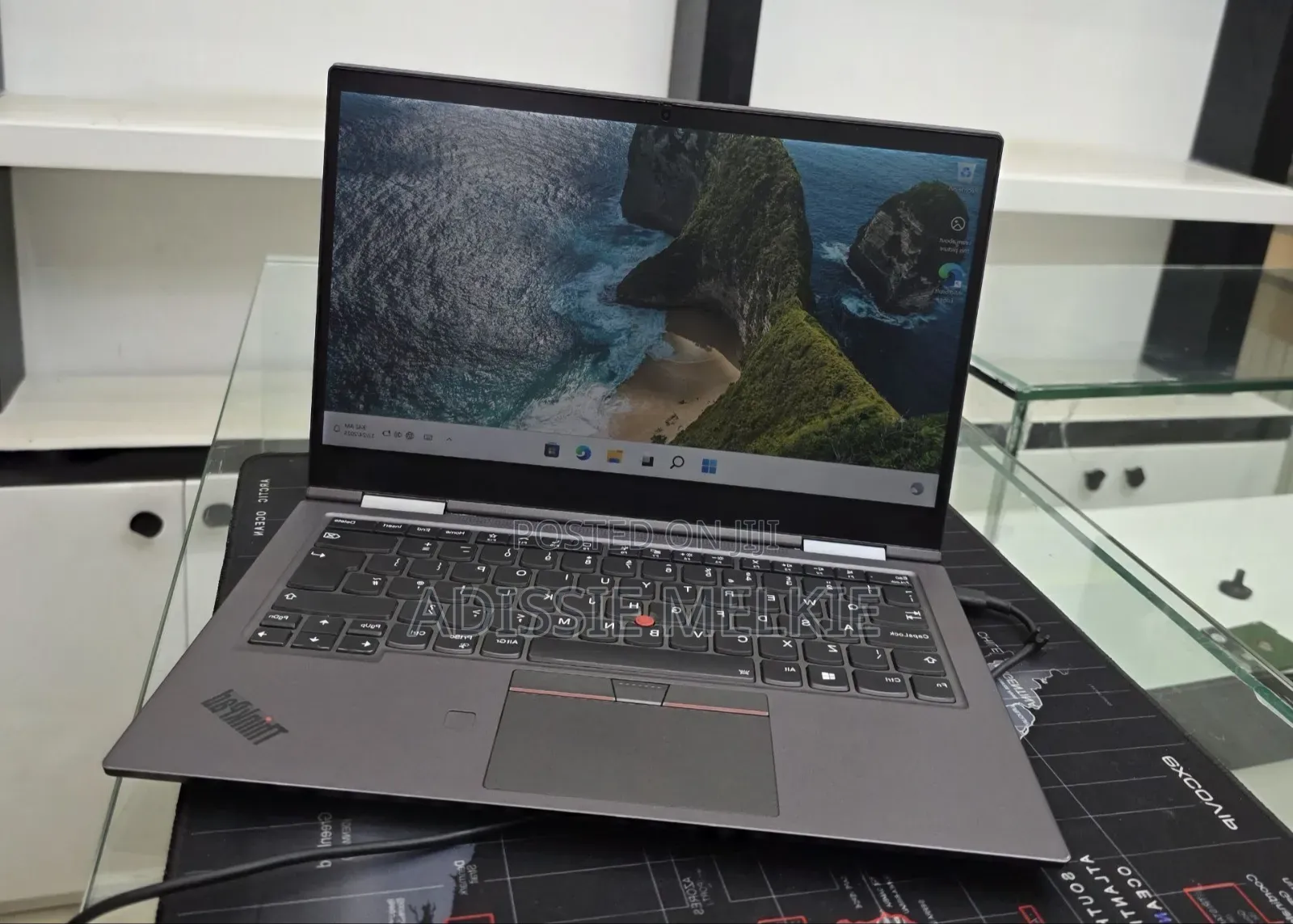 New Laptop Lenovo ThinkPad X1 Yoga 16GB Intel Core i7 SSD 512GB