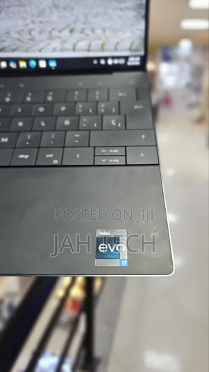 New Laptop Dell XPS 13 16GB Intel Core i7 SSD 512GB
