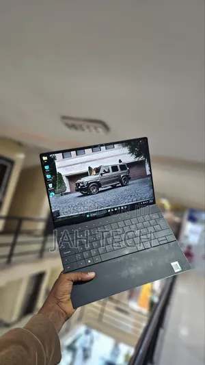 New Laptop Dell XPS 13 16GB Intel Core i7 SSD 512GB