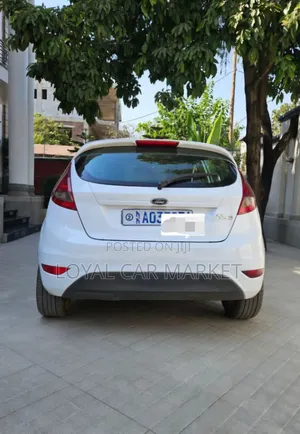 Ford Fiesta 2010 White