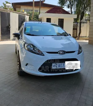 Ford Fiesta 2010 White