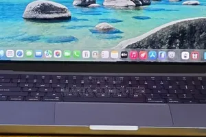 New Laptop Apple MacBook Pro 2021 M1 16GB Apple M1 Pro SSD 512GB