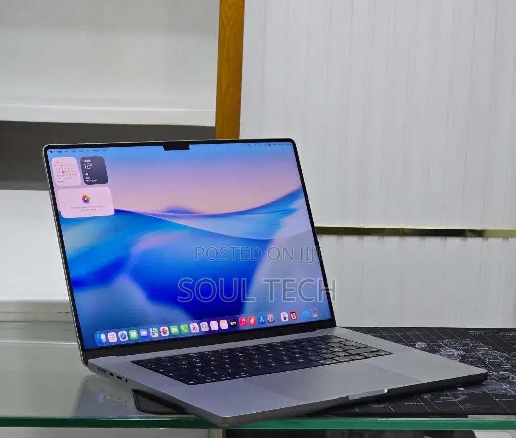 New Laptop Apple MacBook Pro 2021 M1 Max 32GB Apple M1 Max SSD 1T
