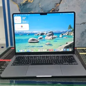 New Laptop Apple MacBook 16GB SSD 512GB