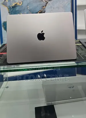 New Laptop Apple MacBook 16GB SSD 512GB