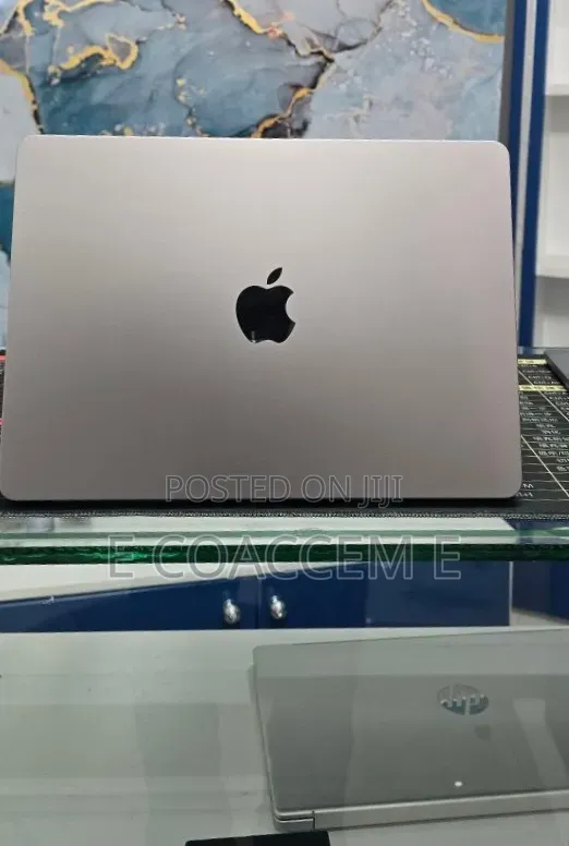 New Laptop Apple MacBook 16GB SSD 512GB