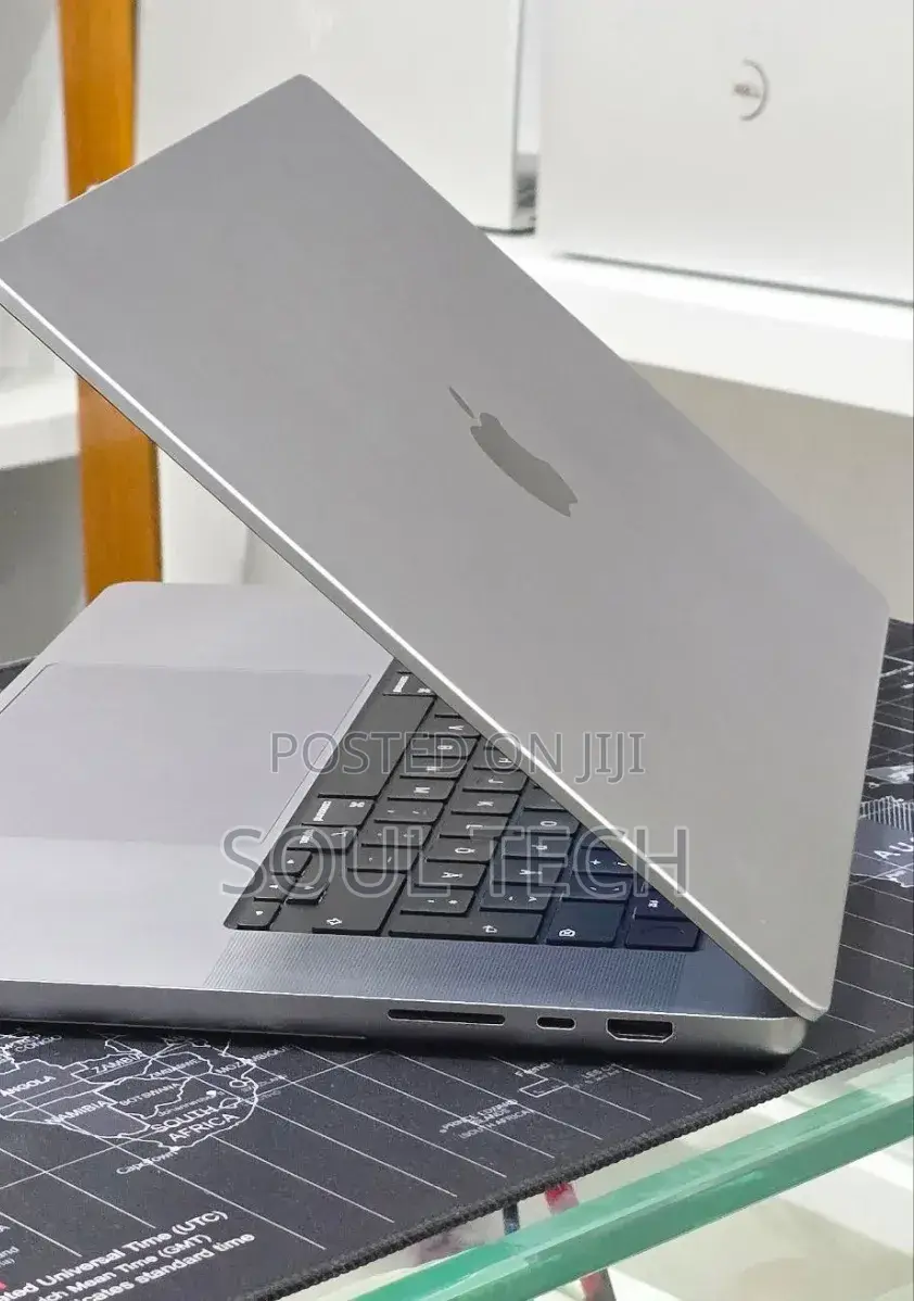New Laptop Apple MacBook Pro 2021 M1 Max 64GB Apple M1 Max SSD 1T