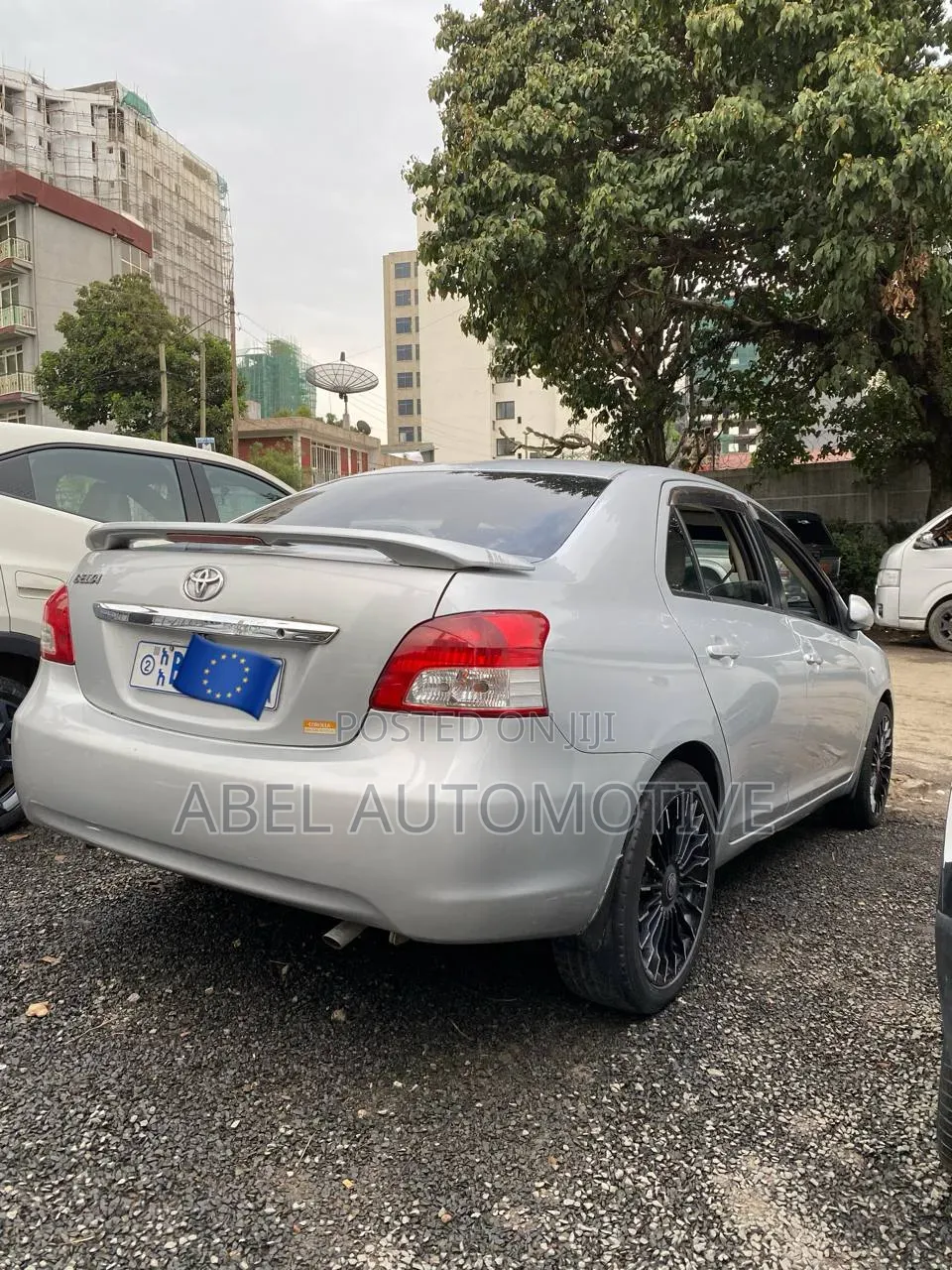 Toyota Yaris 2010 Silver
