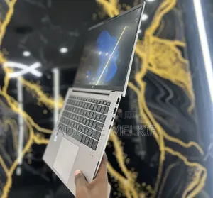 New Laptop HP ZBook Firefly 14 G10 16GB Intel Core i7 SSD 512GB