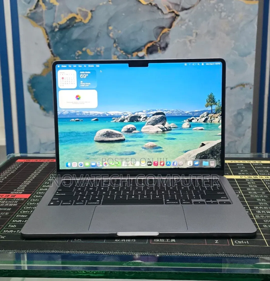 Laptop Apple MacBook Air 2022 M2 16GB Intel Core M2 SSD 512GB