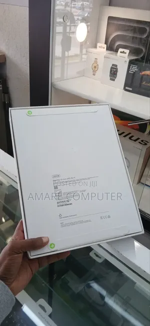 New Apple iPad Pro 13 (2025) 256 GB