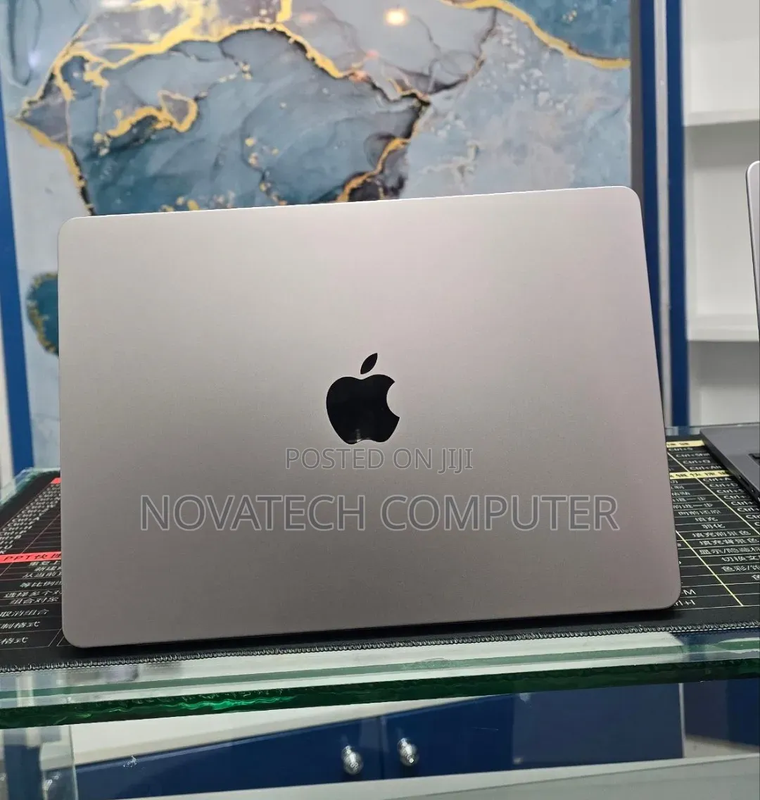Laptop Apple MacBook Air 2022 M2 16GB Intel Core M2 SSD 512GB