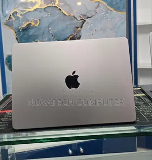 Laptop Apple MacBook Air 2022 M2 16GB Intel Core M2 SSD 512GB
