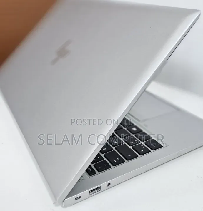 New Laptop HP ZBook Studio 16GB Intel Core i7 SSD 512GB