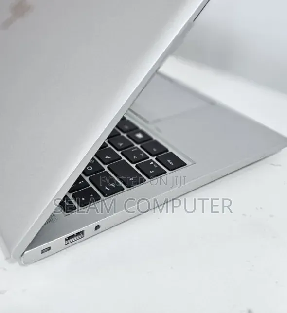 New Laptop HP ZBook Studio 16GB Intel Core i7 SSD 512GB