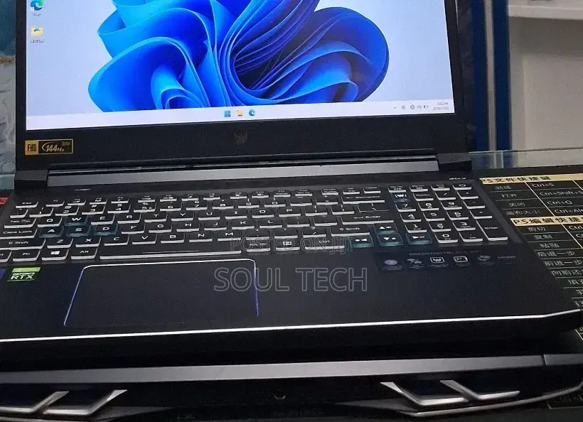 New Laptop Acer Predator Helios Neo 16 AI 16GB Intel Core i9 SSD 512GB