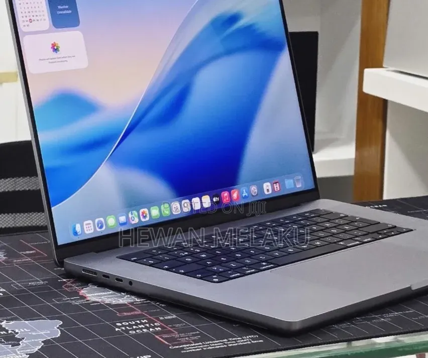 New Laptop Apple MacBook Pro 2021 M1 Max 64GB Apple M1 Max SSD 1T