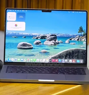 New Laptop Apple MacBook 16GB Apple M2 SSD 512GB