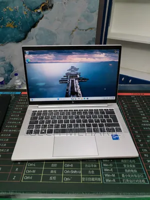 New Laptop HP EliteBook 830 G8 16GB Intel Core i5 SSD 512GB