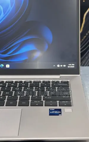 New Laptop HP ZBook Firefly 14 G10 16GB Intel Core i7 SSD 512GB