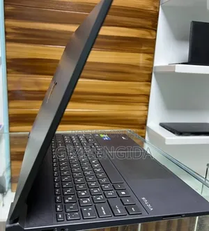 New Laptop HP Victus 16 16GB Intel Core i7 SSD 512GB
