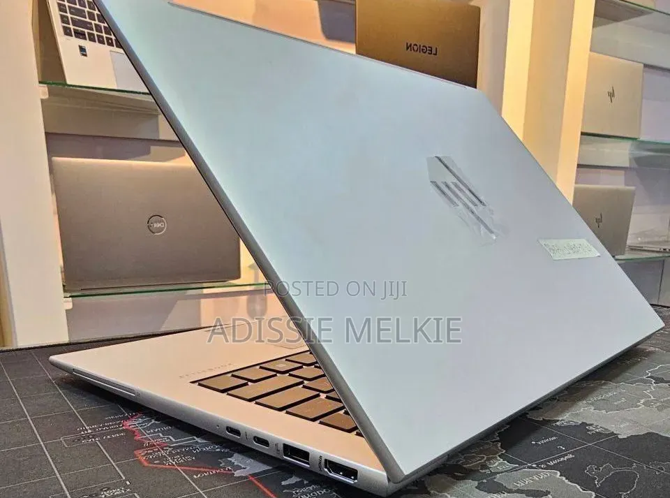 New Laptop HP EliteBook 1040 G8 16GB Intel Core i7 SSD 512GB