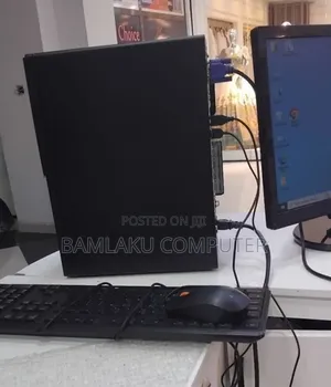 New Lenovo ThinkCentre M720 SFF 8GB Intel Core i3 HDD 500GB