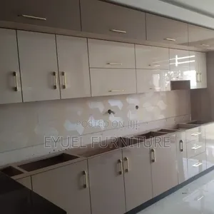 Kichen Cabinate/ኪች ካቢኔት በፈለጉት አመራጭ እና Designe እንሰራለን