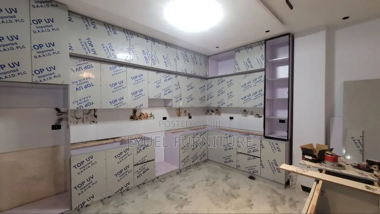 Kichen Cabinate/ኪች ካቢኔት በፈለጉት አመራጭ እና Designe እንሰራለን